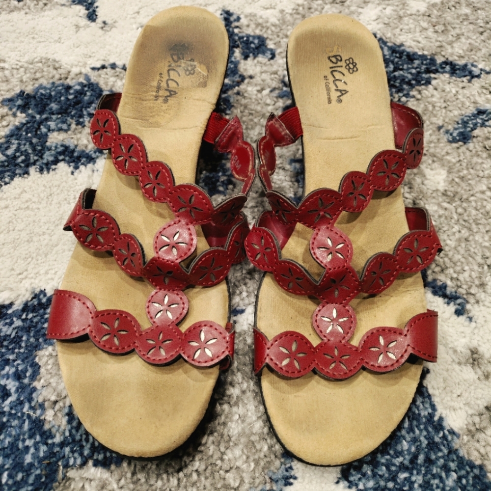 Sbicca of California women's leather red strappy heel sandals size 8